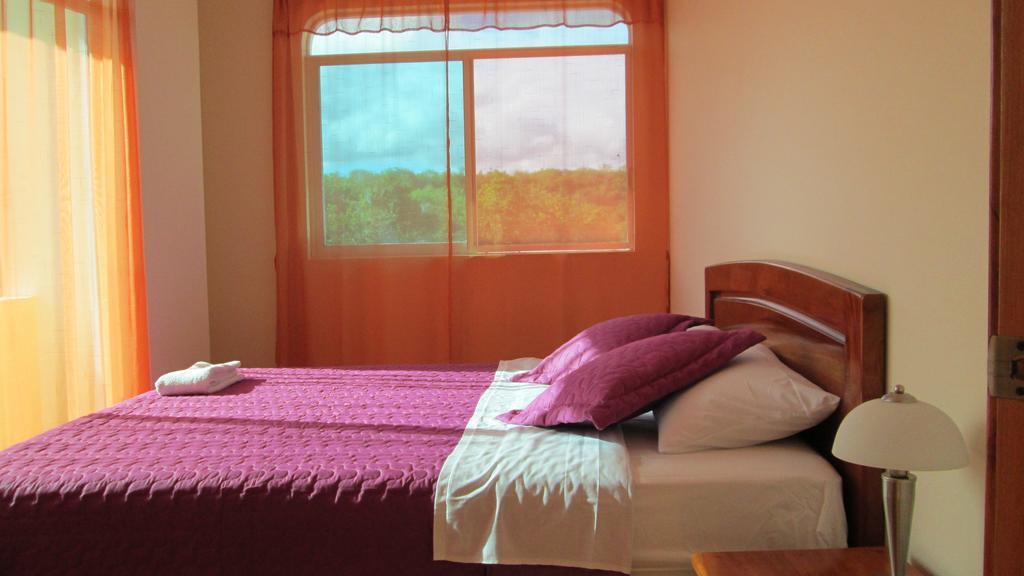 Ariana'S Galapagos Hostal Puerto Ayora  Esterno foto