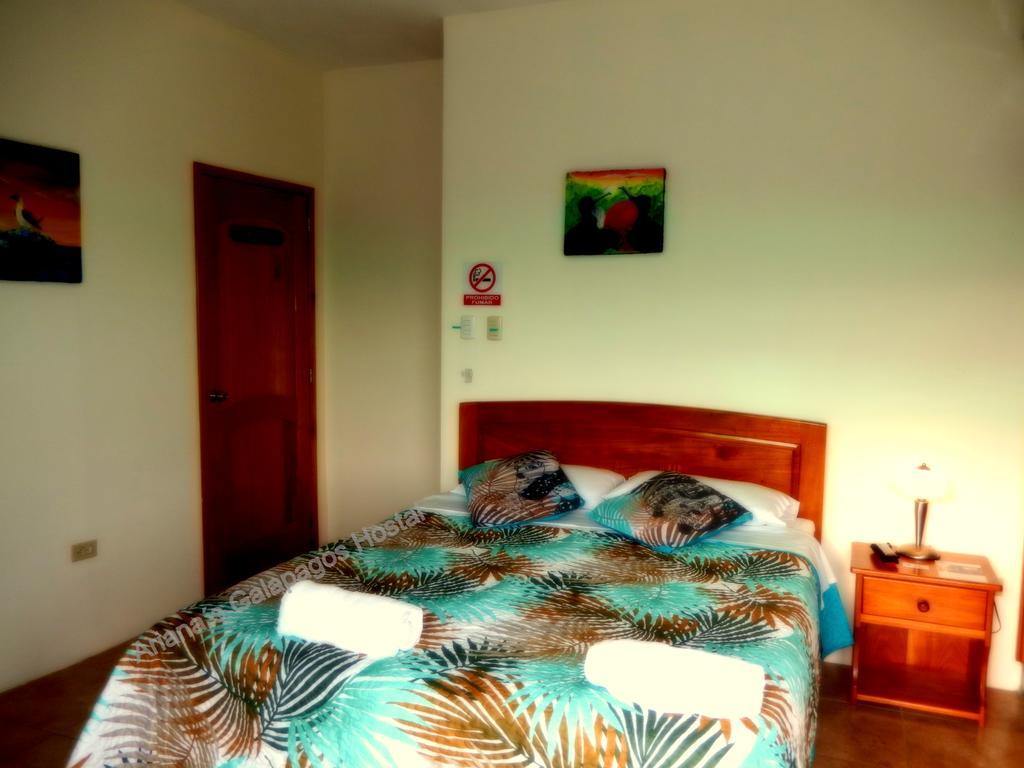 Ariana'S Galapagos Hostal Puerto Ayora  Esterno foto