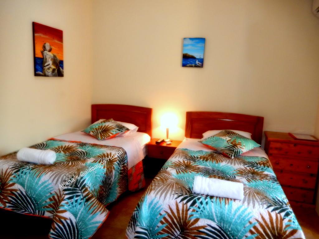 Ariana'S Galapagos Hostal Puerto Ayora  Esterno foto