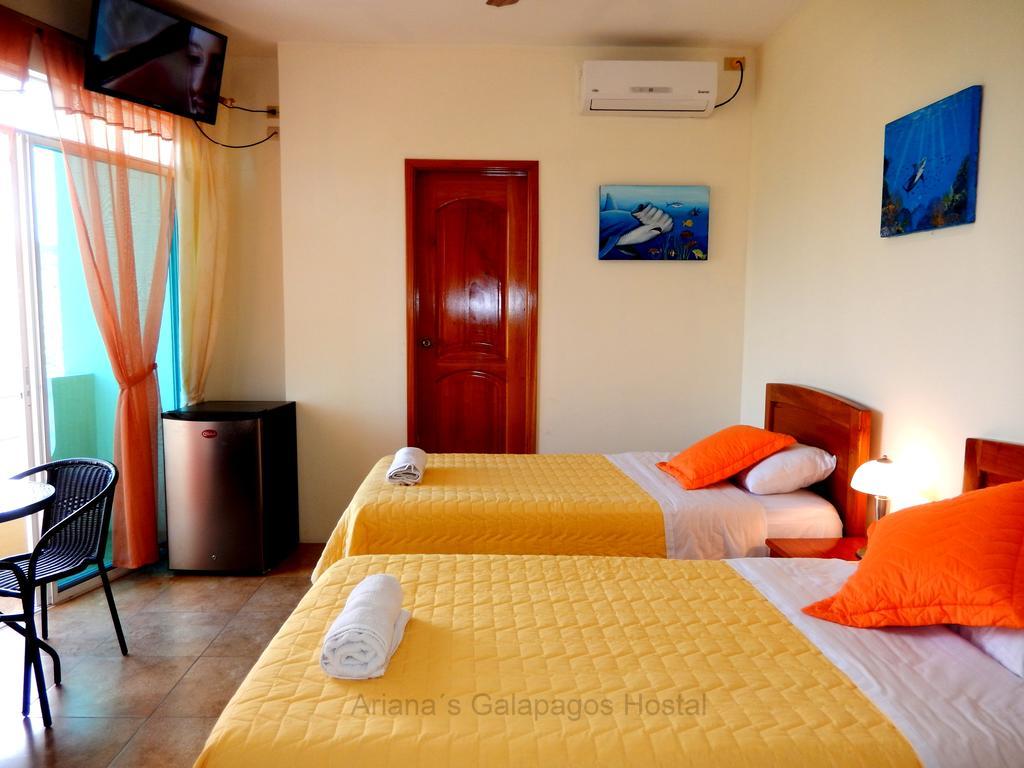 Ariana'S Galapagos Hostal Puerto Ayora  Esterno foto