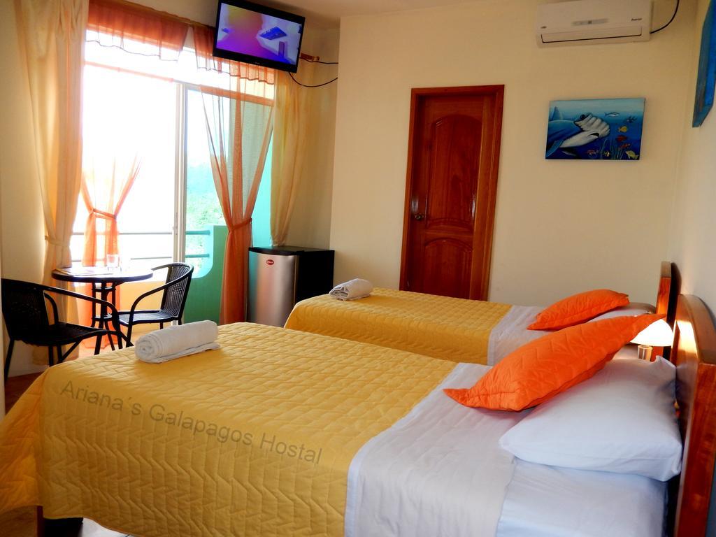Ariana'S Galapagos Hostal Puerto Ayora  Esterno foto